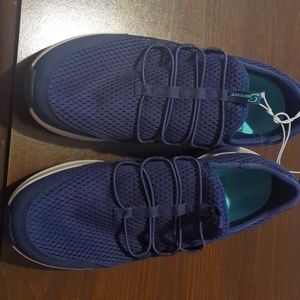 Skechers women size 10 US